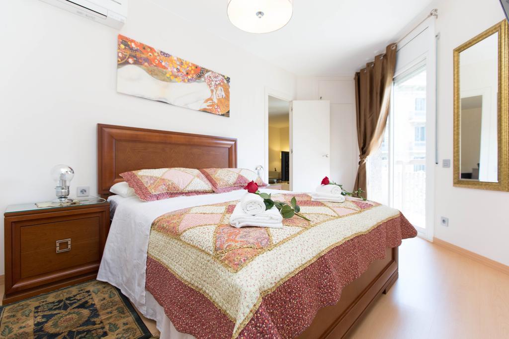 Stay Barcelona Central Apartments ภายนอก รูปภาพ