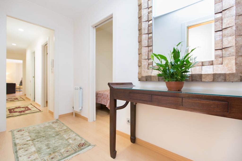 Stay Barcelona Central Apartments ภายนอก รูปภาพ