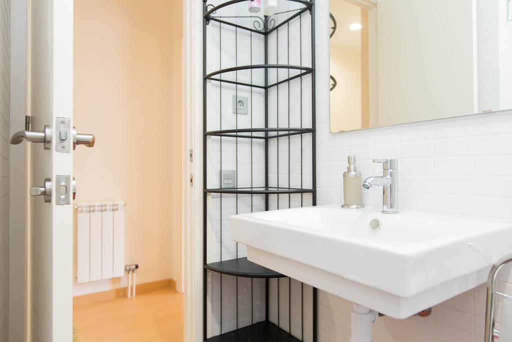 Stay Barcelona Central Apartments ภายนอก รูปภาพ